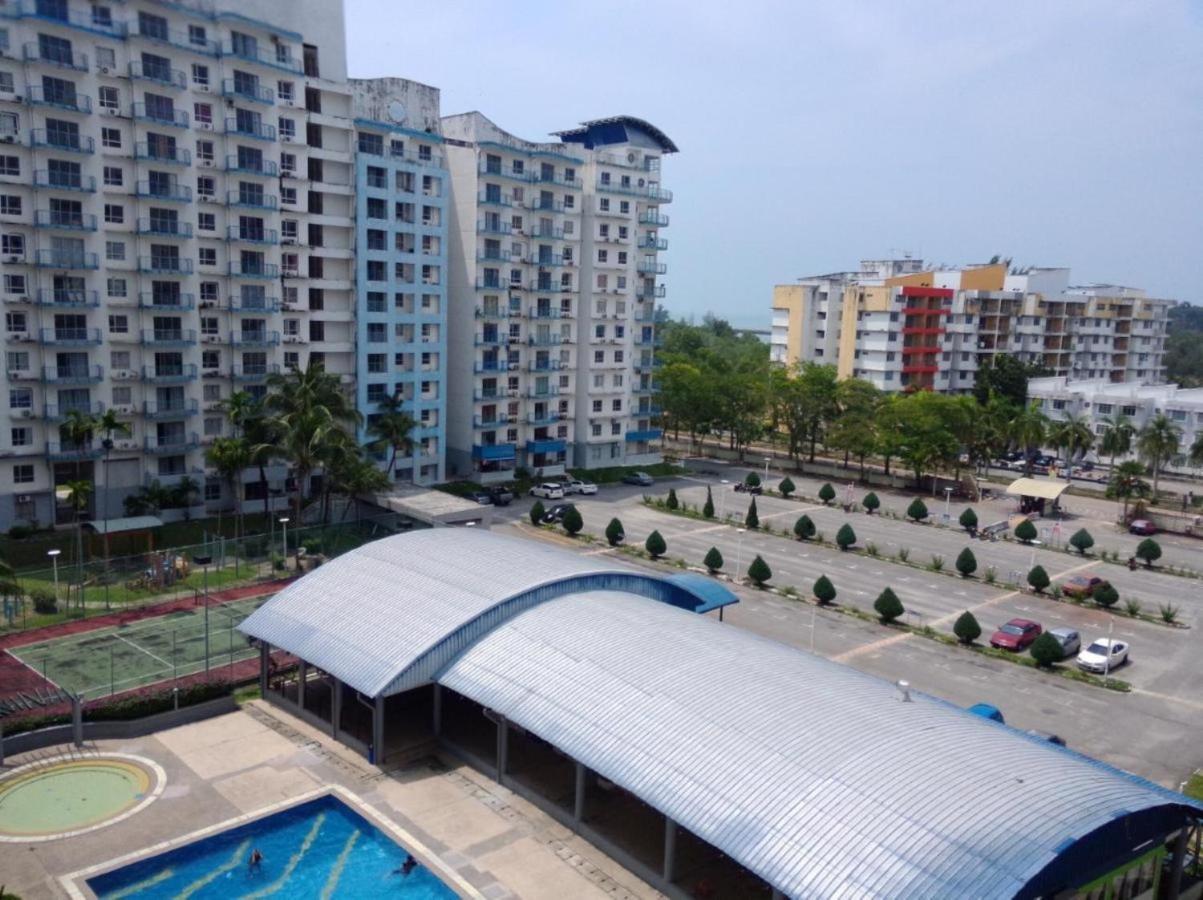 Oyo Homes 90499 Marina View Villas Петалинг Джая Екстериор снимка