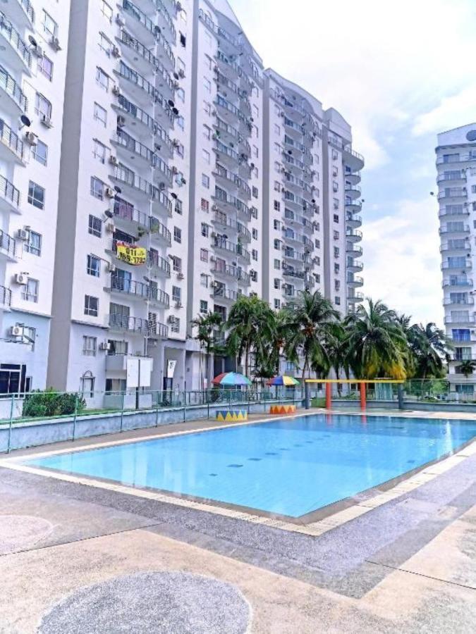 Oyo Homes 90499 Marina View Villas Петалинг Джая Екстериор снимка